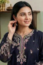 Diamond-Premium-Embroidered-Lawn-3-Piece-Stitched-Suit