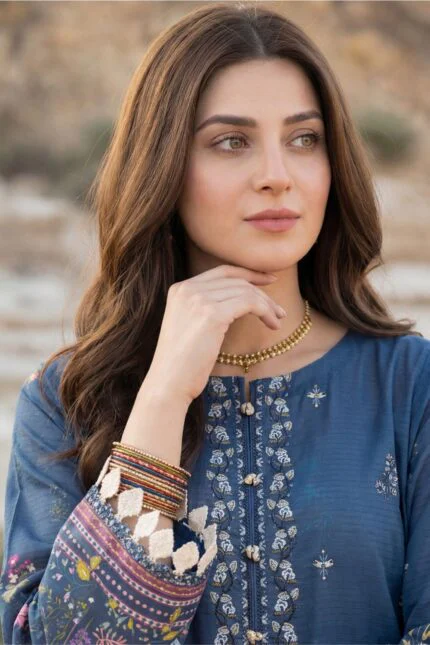 SASSI LUXURY LAWN 3-Piece Embroidered Digital Printed Suit