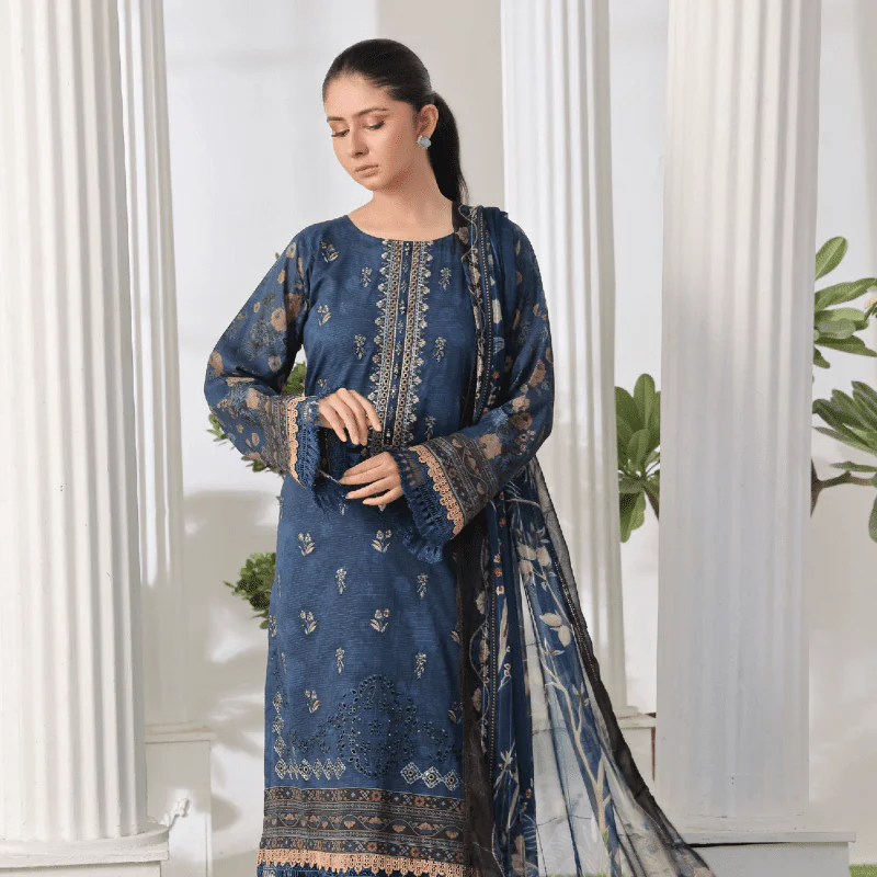 Pakistani Lawn Suits Unstitched for Women in Pakistan