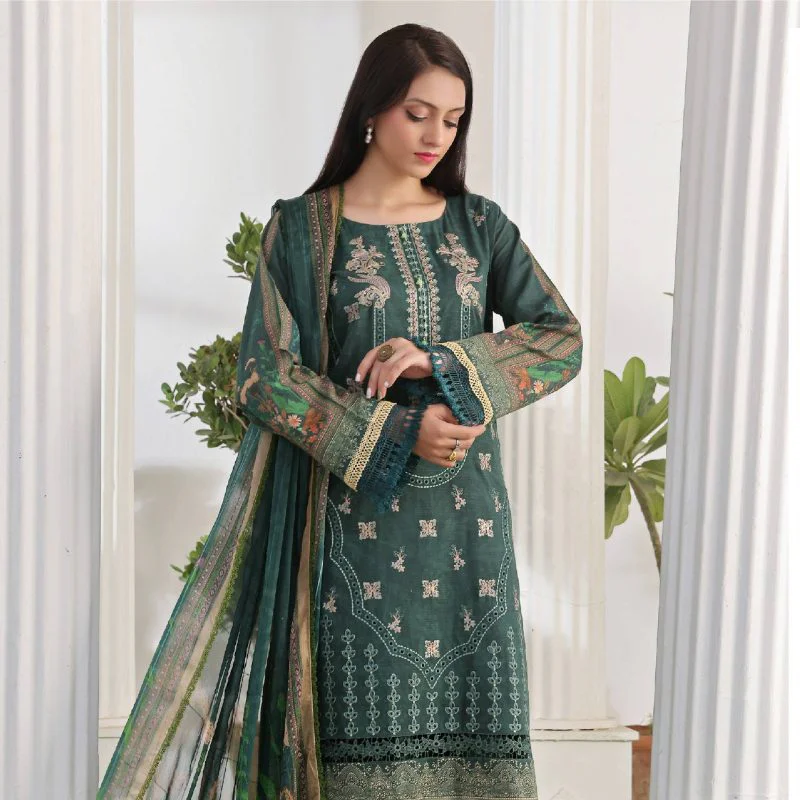 Pakistani Lawn Suits Unstitched for Women in Pakistan