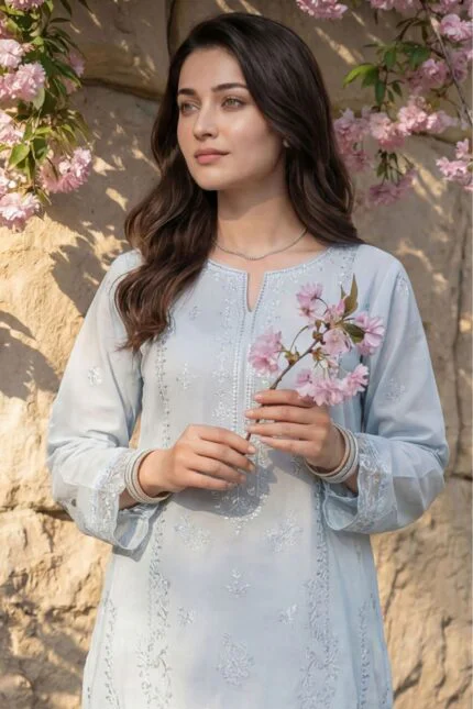 FARMAISH LUXURY SEMI-STITCHED EMBROIDERED CHICKEN KARI LAWN SUIT