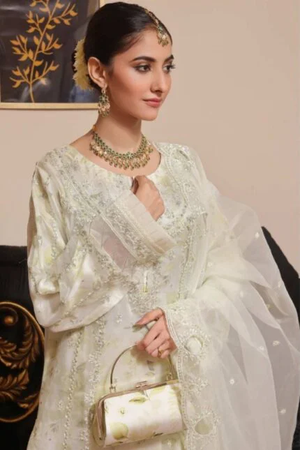 HALEEMA LUXURY SEMI-STITCHED EMBROIDERED ORGANZA SUIT
