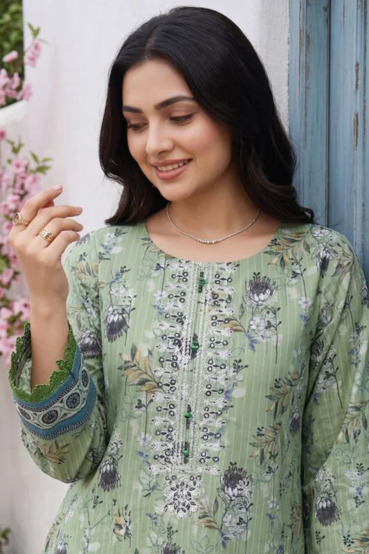 HEMLINE LUXURY UNSTITCHED CHIKEN-KARI EMBROIDERED TANA DORA LAWN SUIT