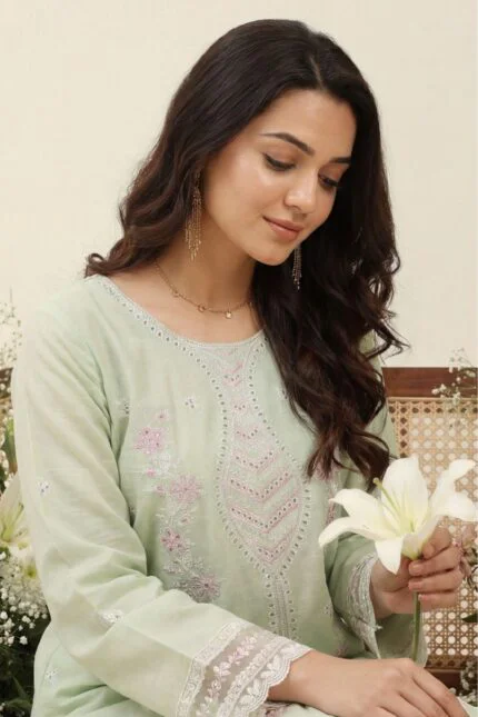 REET LUXURY SEMI-STITCHED CHIKEN-KARI SLUB LAWN SUIT WITH FANCY DUPATTA