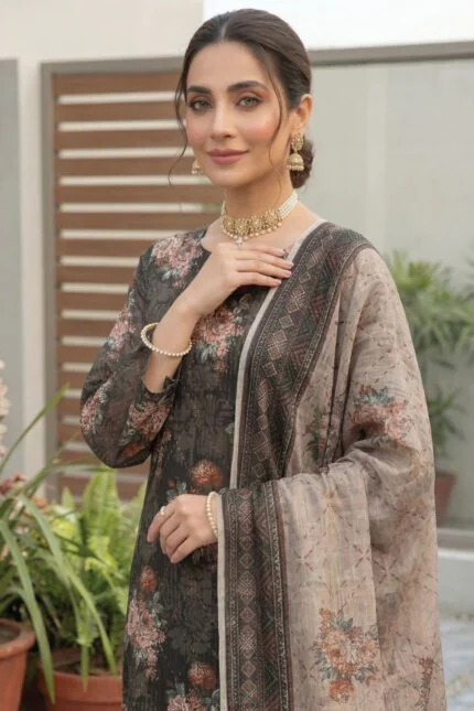 SAIKA PREMIUM UNSTITCHED TANA DORA LAWN DIGITAL PRINTED SUIT