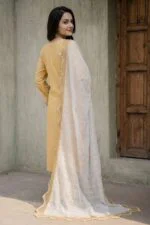 AAINA LUXURY HEAVY EMBROIDERED LAWN 3PC SUIT